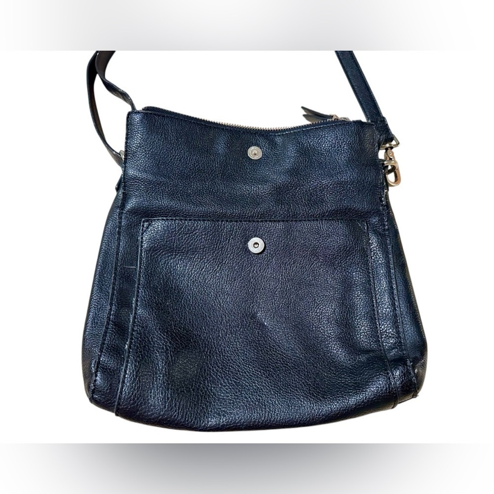 Liz Claiborne Faux Leather Pebbled Crossbody - Picture 3 of 10